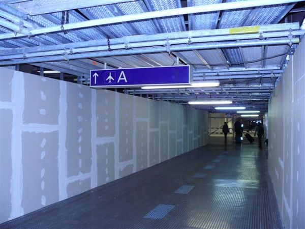 Feuerschutztunnel am Frankfurter Flughafen