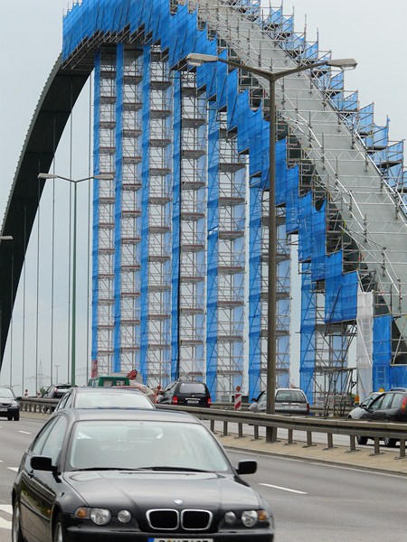 Stahl-Bogenbrücke Kopie